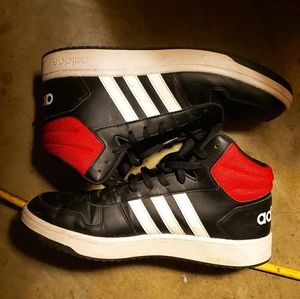 Adidas vs hoops black/red/white mid 2.0, mens size